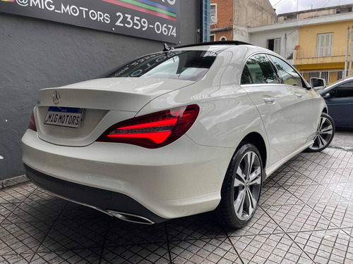 Imagem 5 de 13 de Mercedes-benz Classe Cla 2018 1.6 Turbo Flex 4p