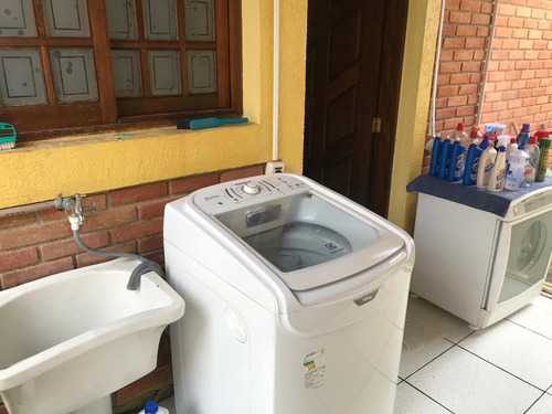 Chácara Com 3 Suítes, 1 Lavabo, Ampla Sala, Cozinha Terraço
