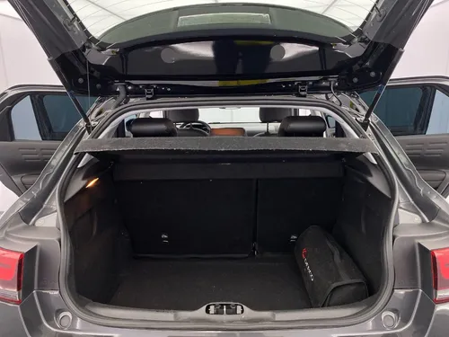 Citroën C4 Cactus 1.6 Shine Turbo Aut