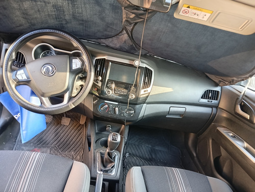 Dongfeng AX3 Elegant Mt 1.6 Lts