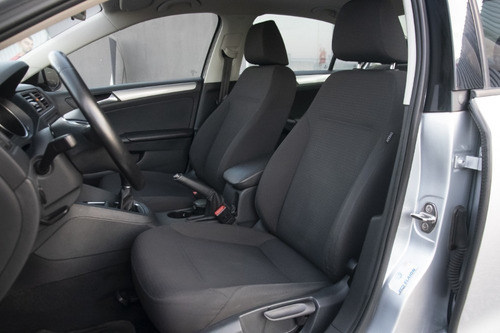 Volkswagen Vento L/15 2.0 Advance Summer (2015)