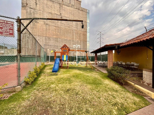 Imagen 28 de 30 de Casa En Venta, Av. Naciones Unidas, Zapopan