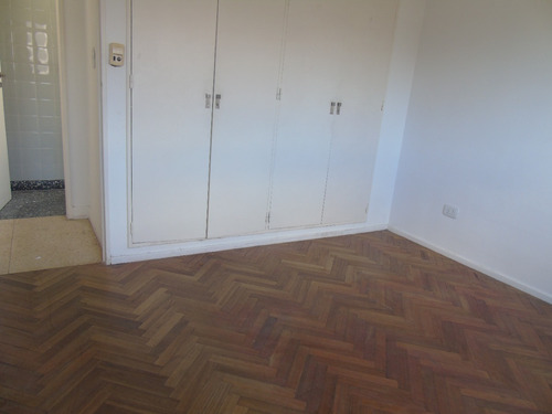 Imagen 7 de 9 de 2 Ambientes En Piso Super Alto Todo Externo Con Balcón - Todo Sol En Belgrano Chico