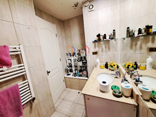 Se Vende Amplio Y Soleado Departamento 4d3b Andalue.
