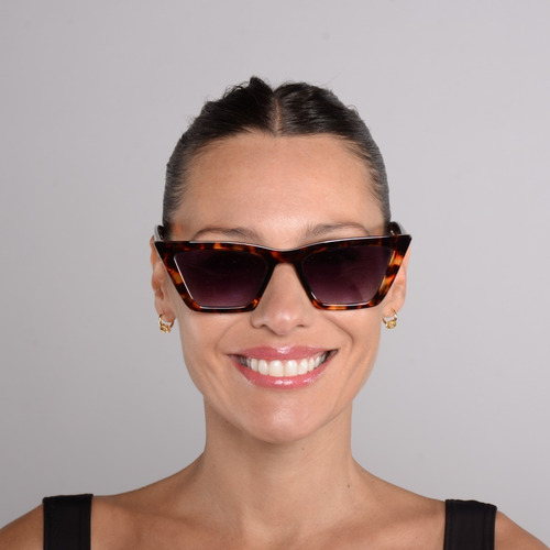 Imagen 2 de 6 de Anteojos Sol Infinit By Pampita Dalí Carey Lente Degradé