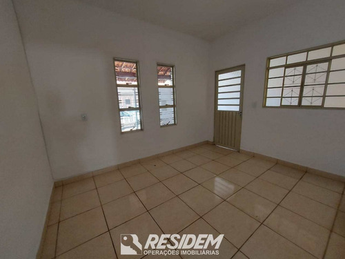 Imagem 2 de 7 de Casa 1 Dorm, Vila Alto Paraíso, Locação, Bauru - A99523310