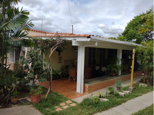 Se Vende Hermosa Casa En Villa De Cura Calle El Progreso