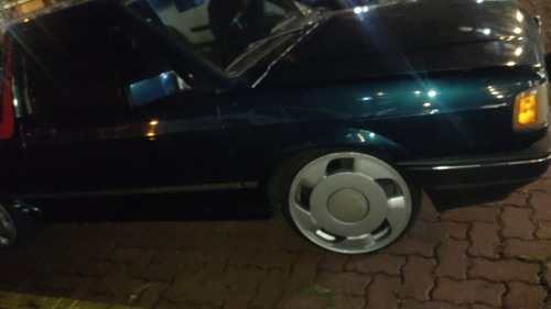 Imagem 4 de 8 de Volkswagen Saveiro 1.6 Versão L