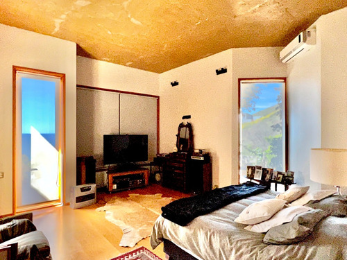 Excelente Casa En Venta Con Vistas Impresionantes, Zapallar