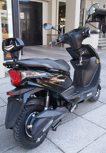Imagen 2 de 15 de Moto Sunra Eléctrica Leo 2000w Batería De Gel Okm Ahora18 V