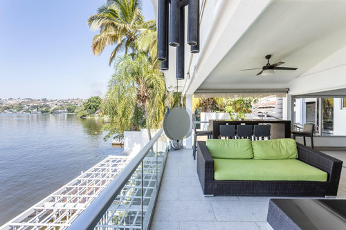 Casa A Orilla Del Lago De Tequesquitengo