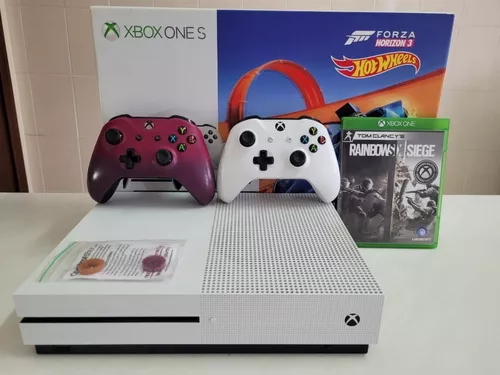 Console Xbox One Com 500gb E 1 Ano De Garantia + 2 Controles Sem Fio +