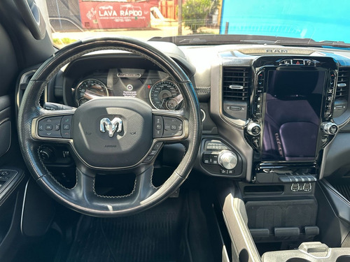 RAM 1500 5.7 V8 REBEL CD 4X4