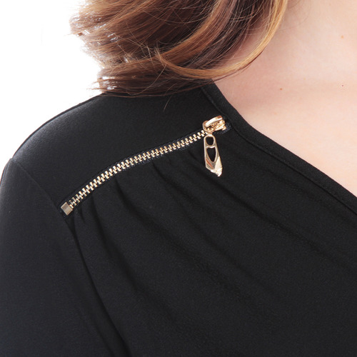 Blusa Wados Escote Cruzado Con Cierre En Hombros