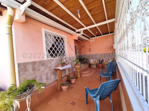 Imagen 19 de 30 de Casa En Venta Zona Norte Barquisimeto Lara Rah. 23-105895 // Invierta Seguro Con Rentahouse//