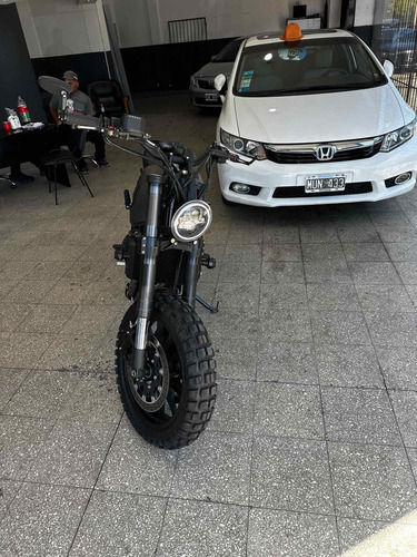 Imagen 4 de 20 de Benelli Leoncino 500