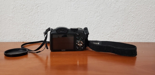 Cámara Fujifilm Finepix S1600 12mp 15x (incluye Tripié)