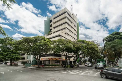 Oficina En Arriendo/venta En Versalles. Cod A1023065