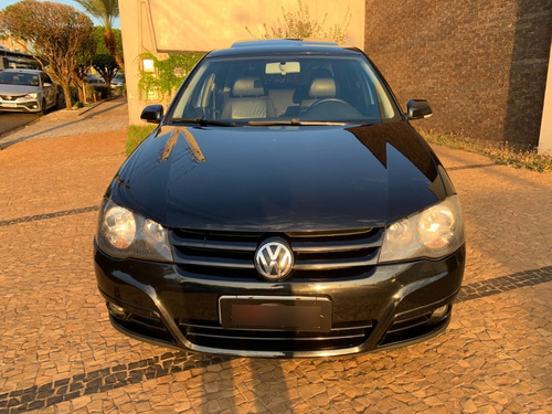 Imagem 2 de 9 de Volkswagen Golf Sportline 1.6 Mi Preto 2011