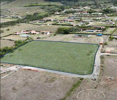 Lote y casalote en venta