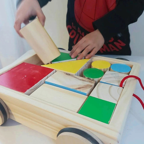 Imagen 3 de 8 de Carro Didactico De Arrastre Con Bloques De Madera Y Cordon