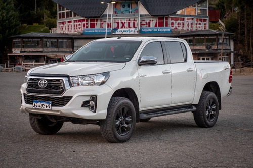 Toyota Hilux 2.8 Cd Srv 177cv 4x4