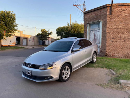 Volkswagen Vento 2.5 Luxury 170cv