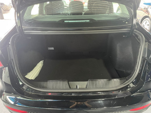 Fiat Cronos 1.3 Drive Flex 4p