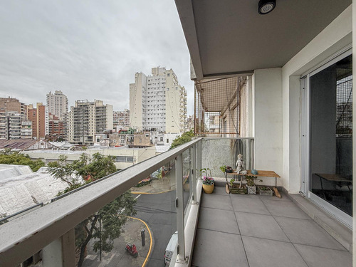 Departamento De 1 Dormitorio Con Comodín, Vista Al Río Y Amenities