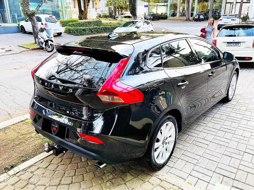 Imagem 4 de 14 de Volvo V40 T4 Dynamic Gasolina Automático