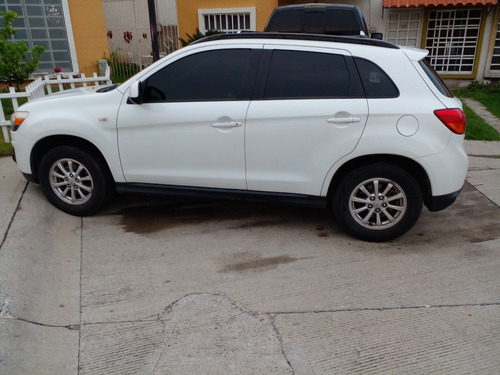 Imagen 6 de 9 de Mitsubishi 2015