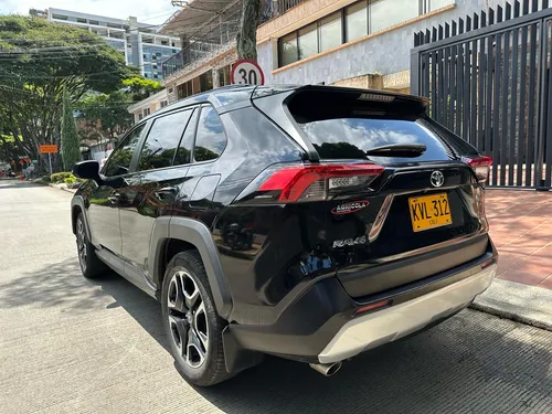 Toyota RAV4 2.5 Le Hev 4X4 Cvt