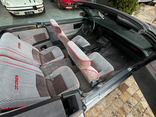 Chevrolet Camaro Iroc-z Conversível - 1988