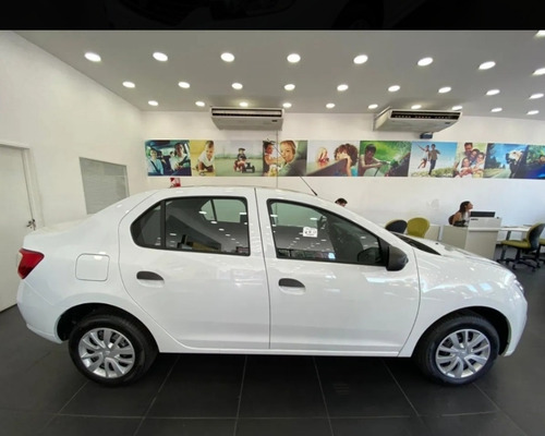 Auto Renault Logan Life 1.6 Anticipo + Cuota Fija Tasa 0% W
