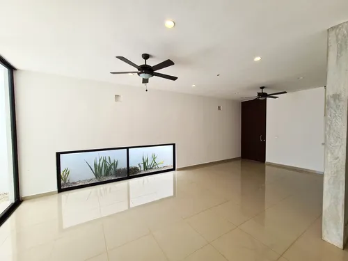 Casa En Renta De 3 Recámaras Y Piscina En Privada San José Tulipanes