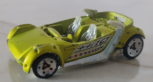 Hot Wheels, Fantasy 2001 (fabricado En Malasia)