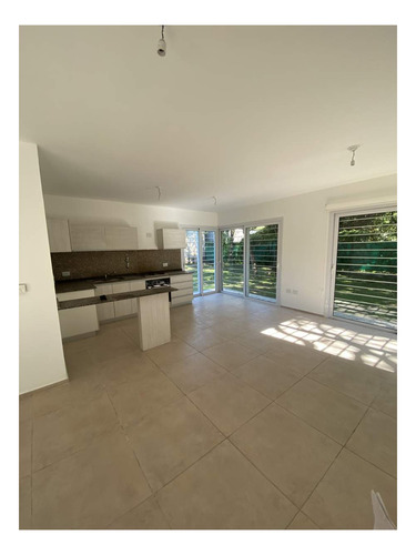 Imagen 8 de 16 de Casa En Housing De Villa Allende Golf!