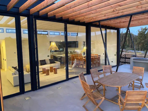 Casa En Arriendo De 5 Dorm. En Puchuncaví