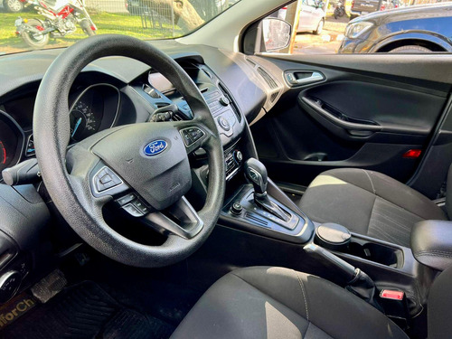 Ford Focus SE 2.0