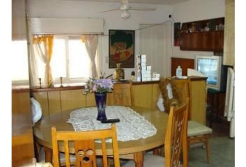 Imagen 4 de 10 de Casa Con 3 Dorm. Sobre Avenida Balbin