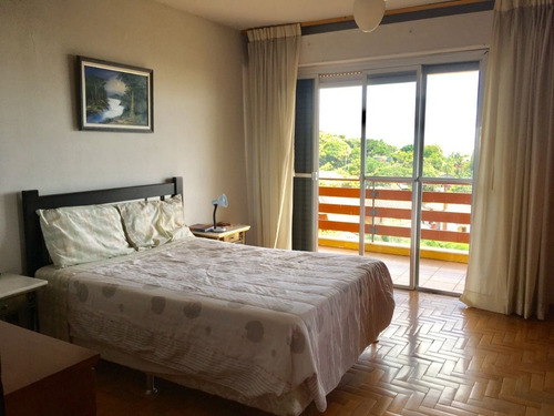 Casa Em Vila Assunção Com 4 Dormitórios - Vz4730