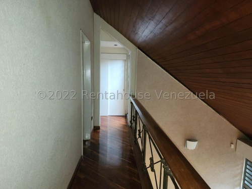 Cómoda Y Esplendida Casa En Venta Ubicada En Oripoto 23-15865