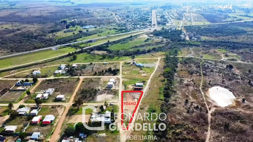 Colonia, Ferrando - Venta De Terreno De 924 M2 