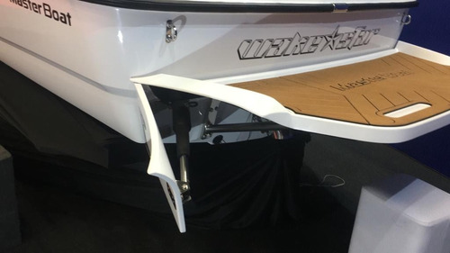 Lancha Masterboat