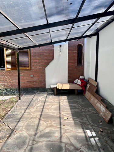 Casa En Venta - Hipolito Bouchard 171 Adrogue