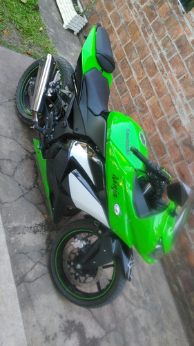 Imagen 3 de 12 de Kawasaki Ninja 250