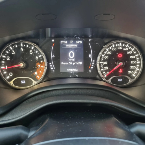 Jeep Renegade 1.8 16V FLEX LONGITUDE 4P AUTOMÁTICO