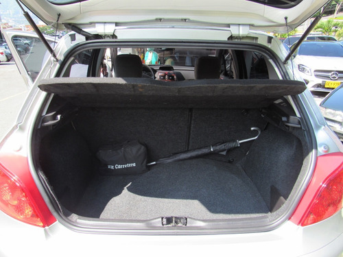 Peugeot 307 Xt At Sec Cc2000