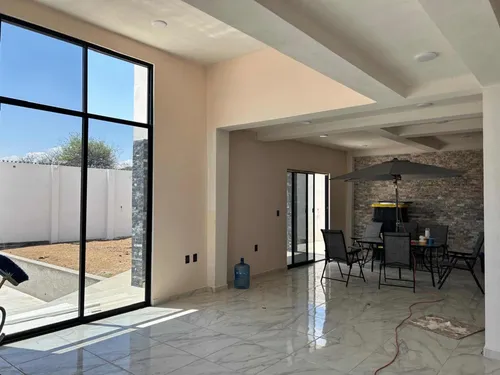 Casa Grande Tipo Minimalista