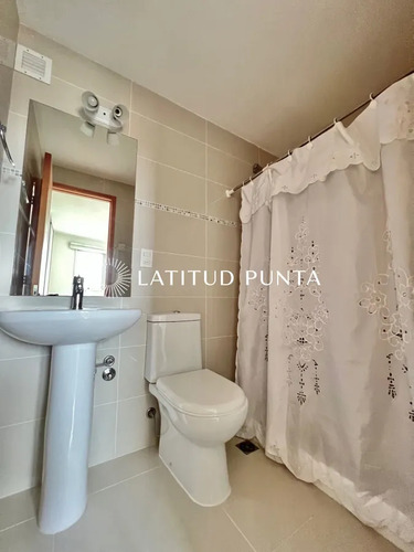 Mansa, Apartamento De 3 Dormitorios Más Dependencia